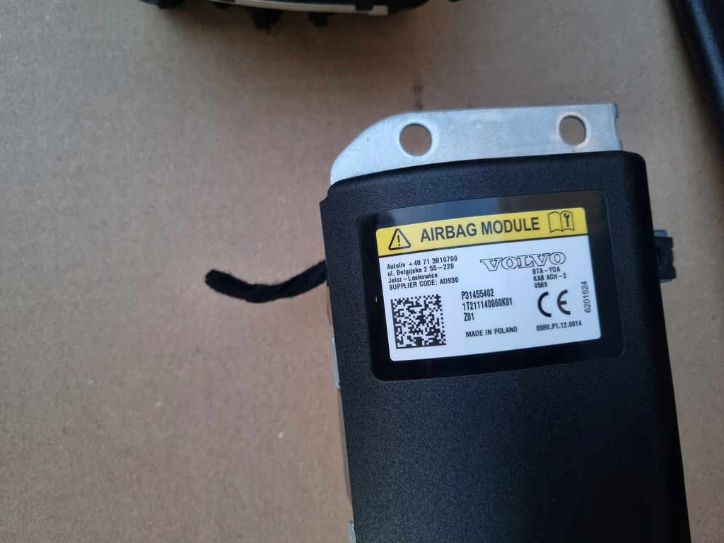 фото №8, Volvo xc40 панель приладів консоль оригінал ремені подушка безпеки водій пасажир колінний