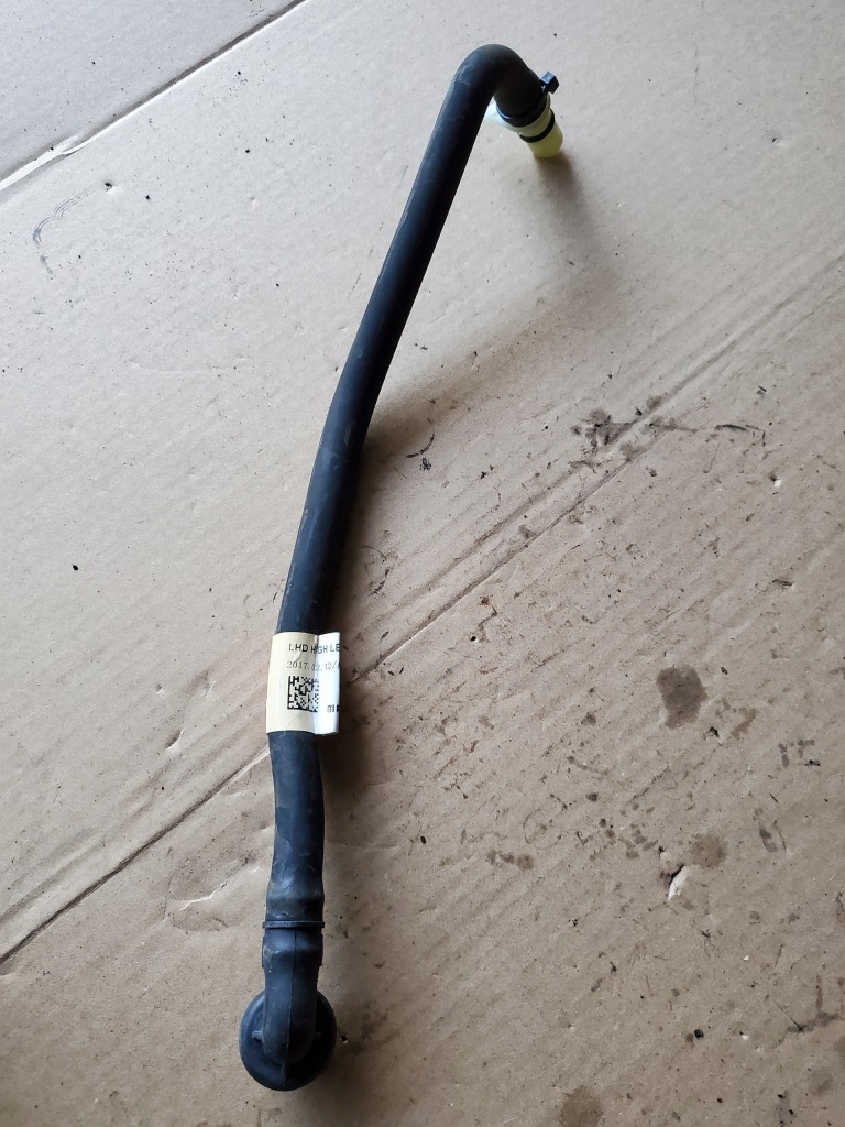 фото №1, Шланг пабтрубок  пабтрубок  воды отводящий volvo xc90 ii