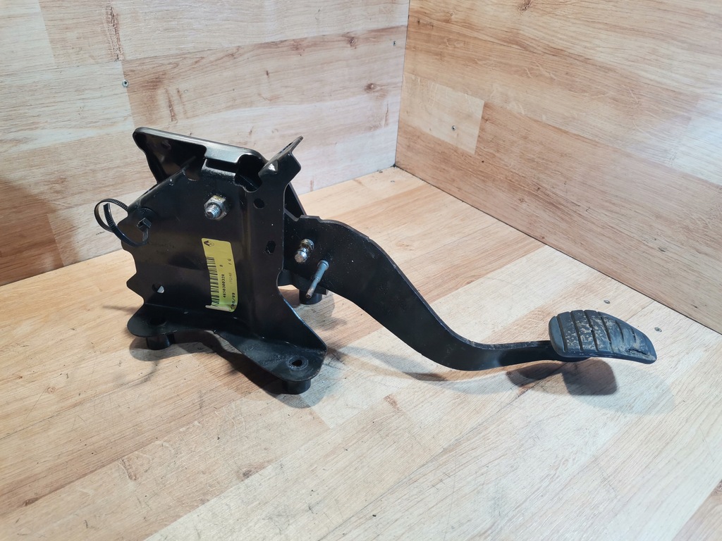 фото №1, Педаль зчеплення renault laguna iii 465030032r