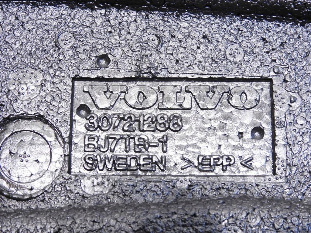 фото №8, Пена вкладыш багажника правая volvo v50 lift