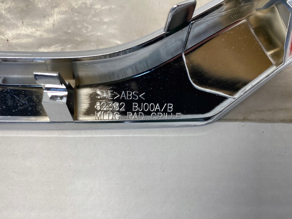 фото №8, Хром решетка 62382 bj00a nissan nv200