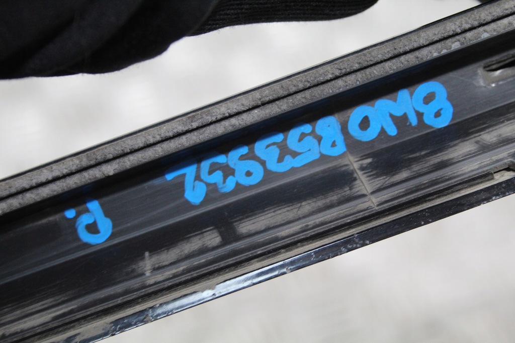 фото №5, Молдинг порог правая audi a4 b9 8w 8w0 8w9