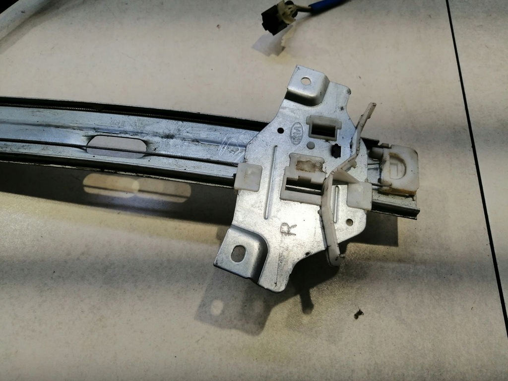 фото №5, Подъемник стекло правый задняя kia shuma ii wh045da