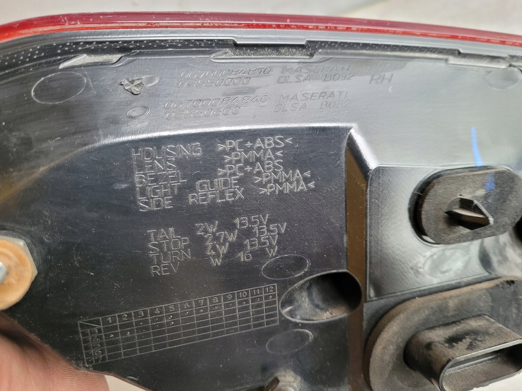 фото №6, Maserati ghibli iii m157 лампа права задня задня 06700084810 idealna
