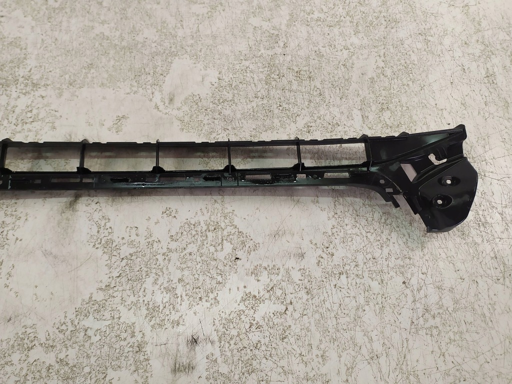 фото №14, Решётка нижняя средняя audi a6 c8 4k0807683