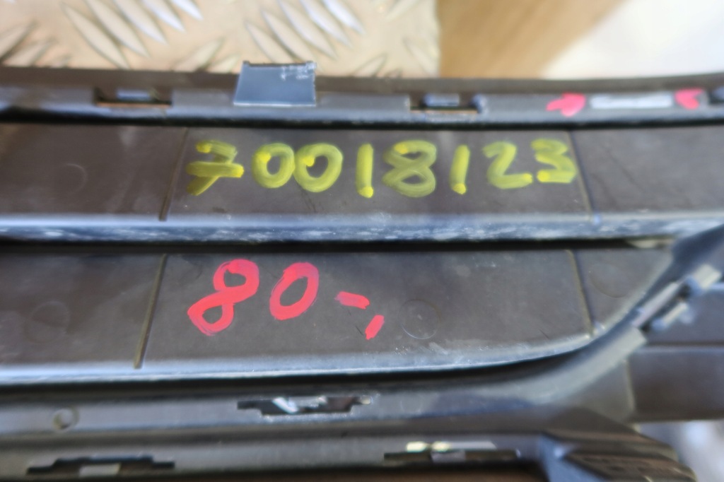 фото №9, Решётка вентиляционная бампера polo 2g 2g0853677l