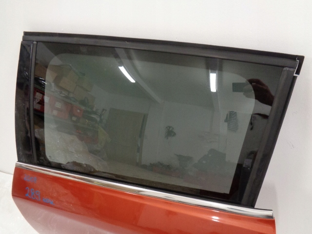 фото №7, Peugeot 2008 дверь левая задние идеальное состояние khk