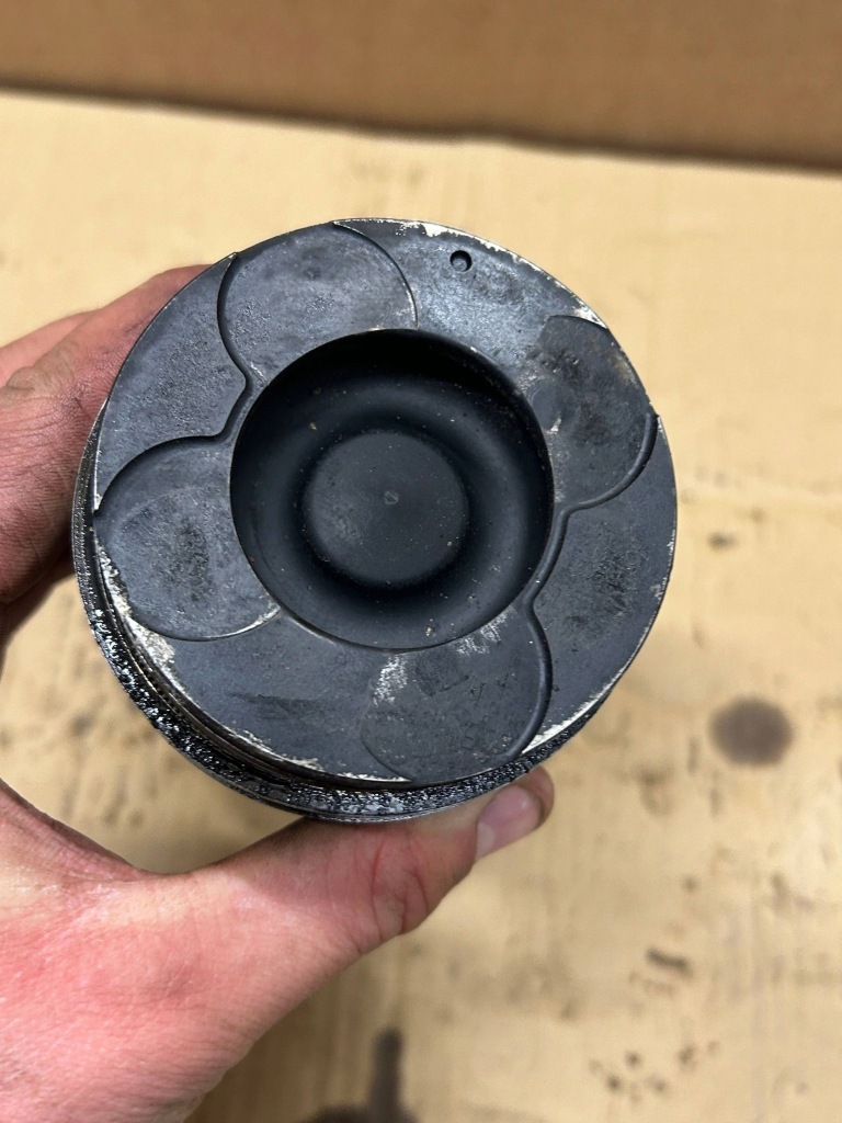 Поршень з шатун chevrolet cruze Зі Шроту