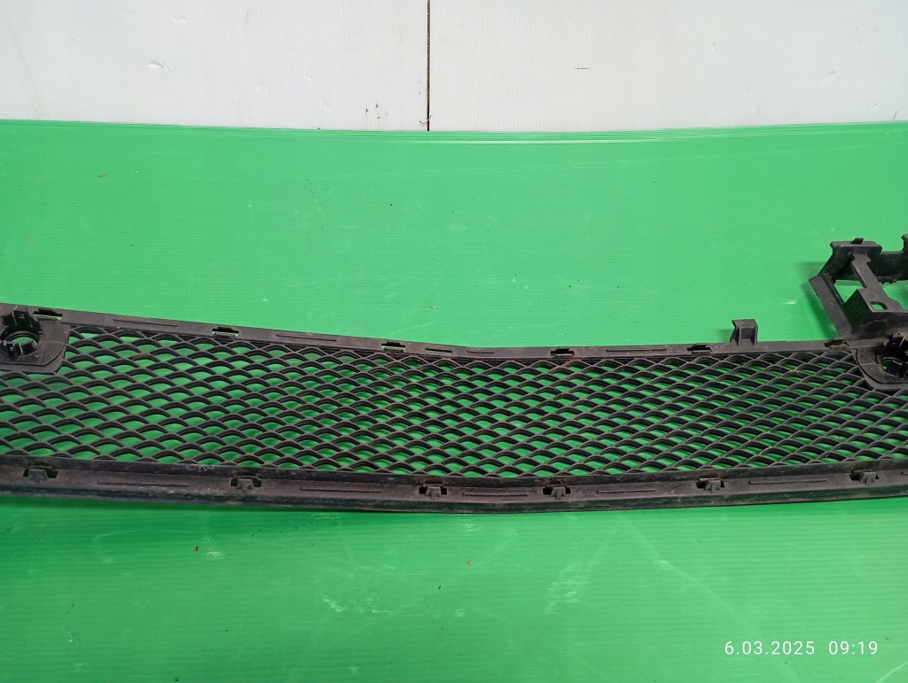 Решітка середня бампера mercedes b-klasa w246 рестайлінг  14- a2468852222 Київ