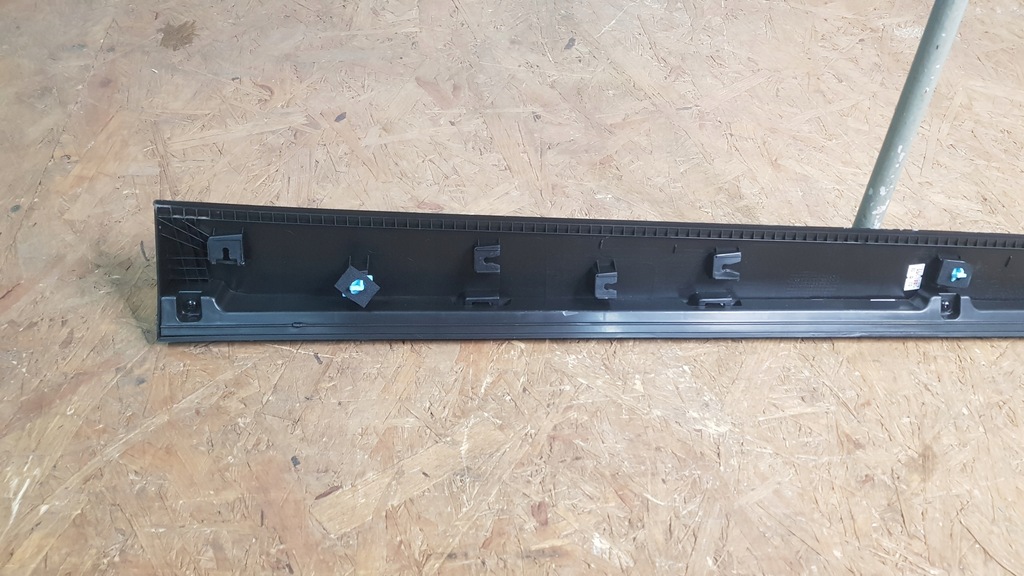 фото №8, Kia stonic молдинг na дверь передние перед левая