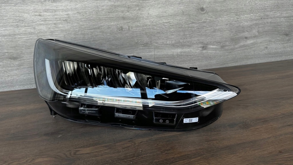 Купити Ford focus mk4 рестайлінг  фара правий full led нова