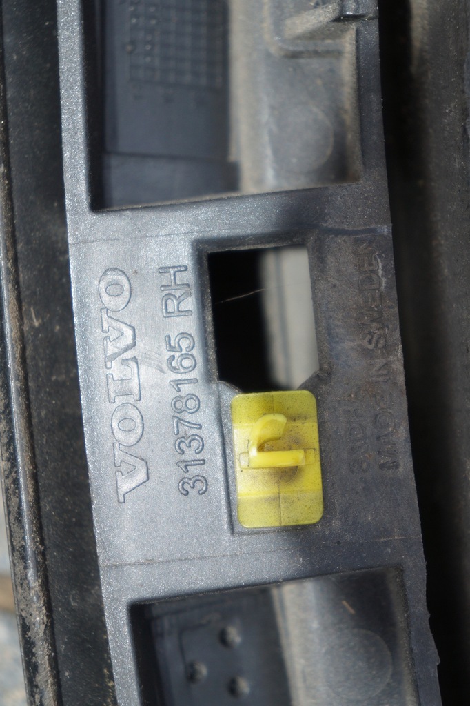 фото №6, Istwa левая правая na крыло volvo xc90 ii