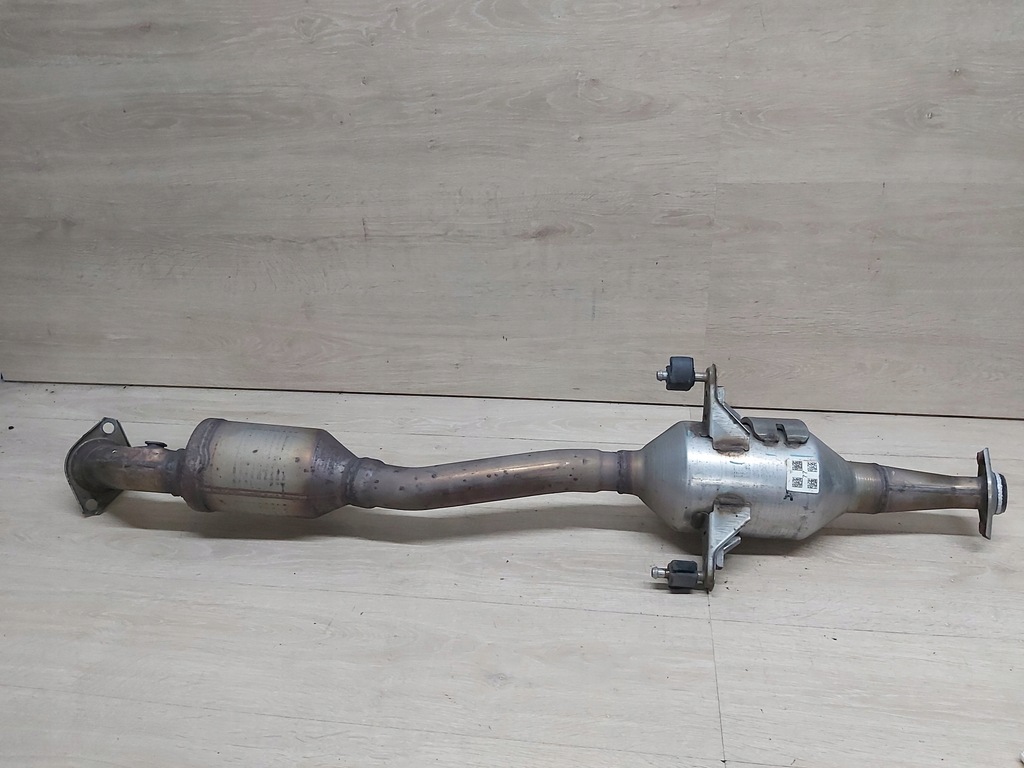 фото №12, Toyota corolla e21 1,8 гибрид гаситель средний катализатор l52 przeb 30tyś