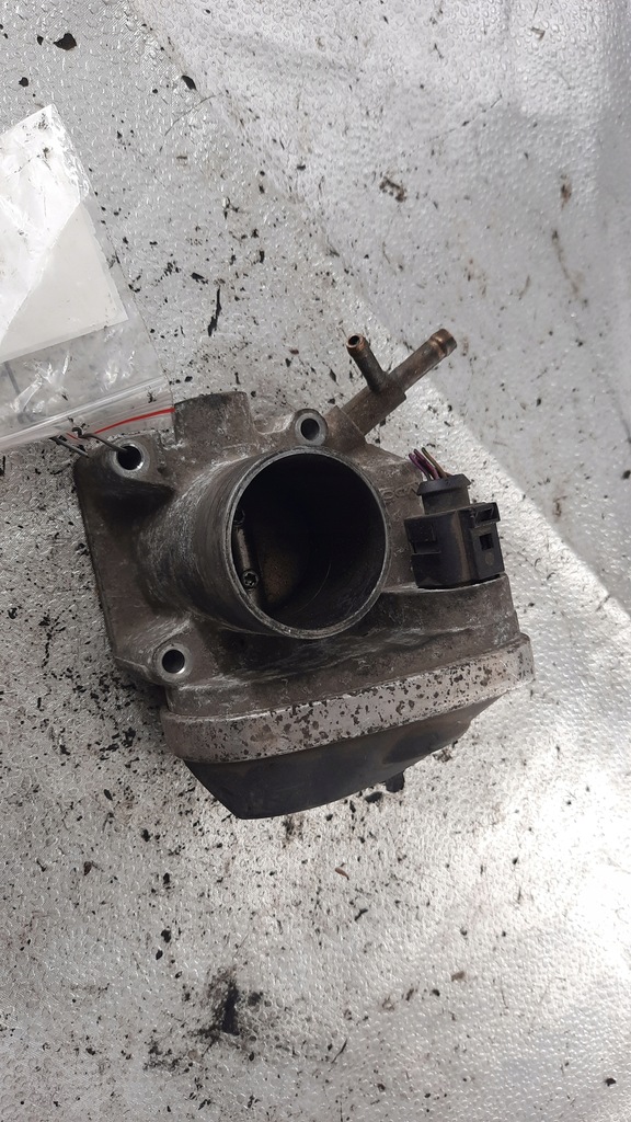 фото №1, Дросельна заслінка skoda fabia 1.4b 01r