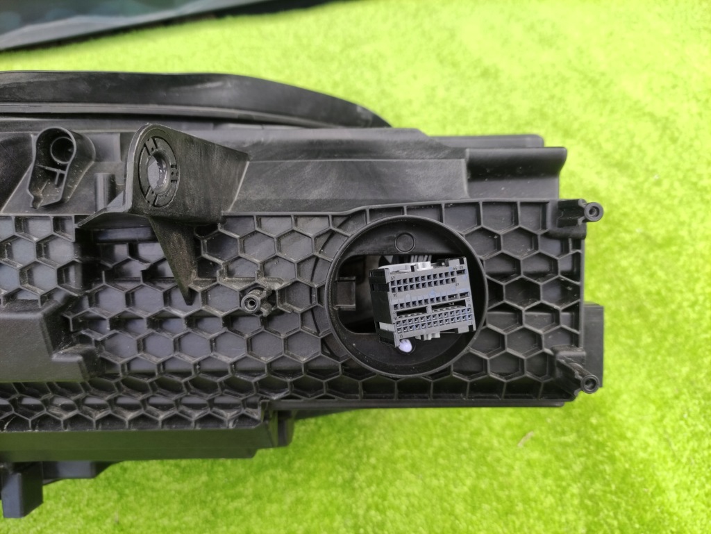 Mini countryman f60 рестайлинг  фара правый  перед full led Доставка