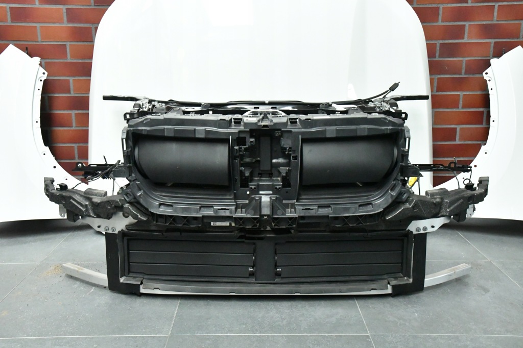 Капот бампер ремень фонари led усилитель bmw x1 u11 a300 Доставка