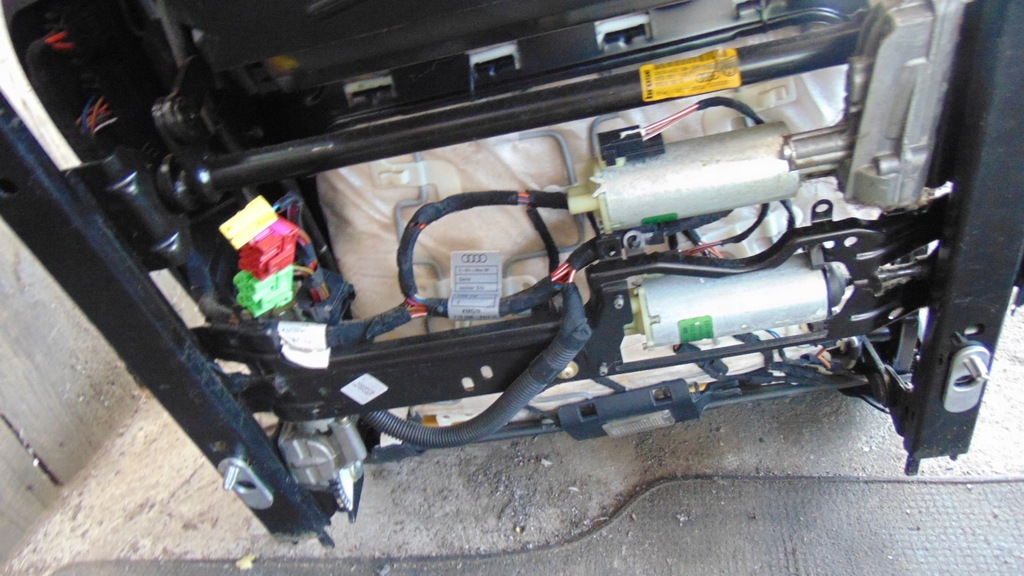 фото №10, Сиденье электрический audi a4 b6 полукожа правый пассажир