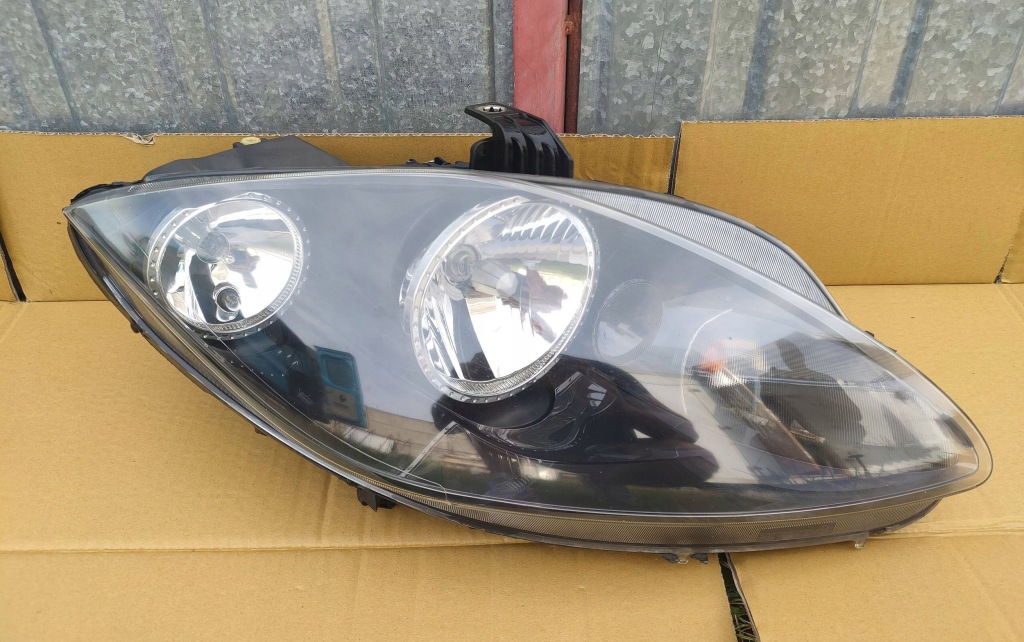 фото №1, Фара правий лампа права seat leon ii lift 2008- eu