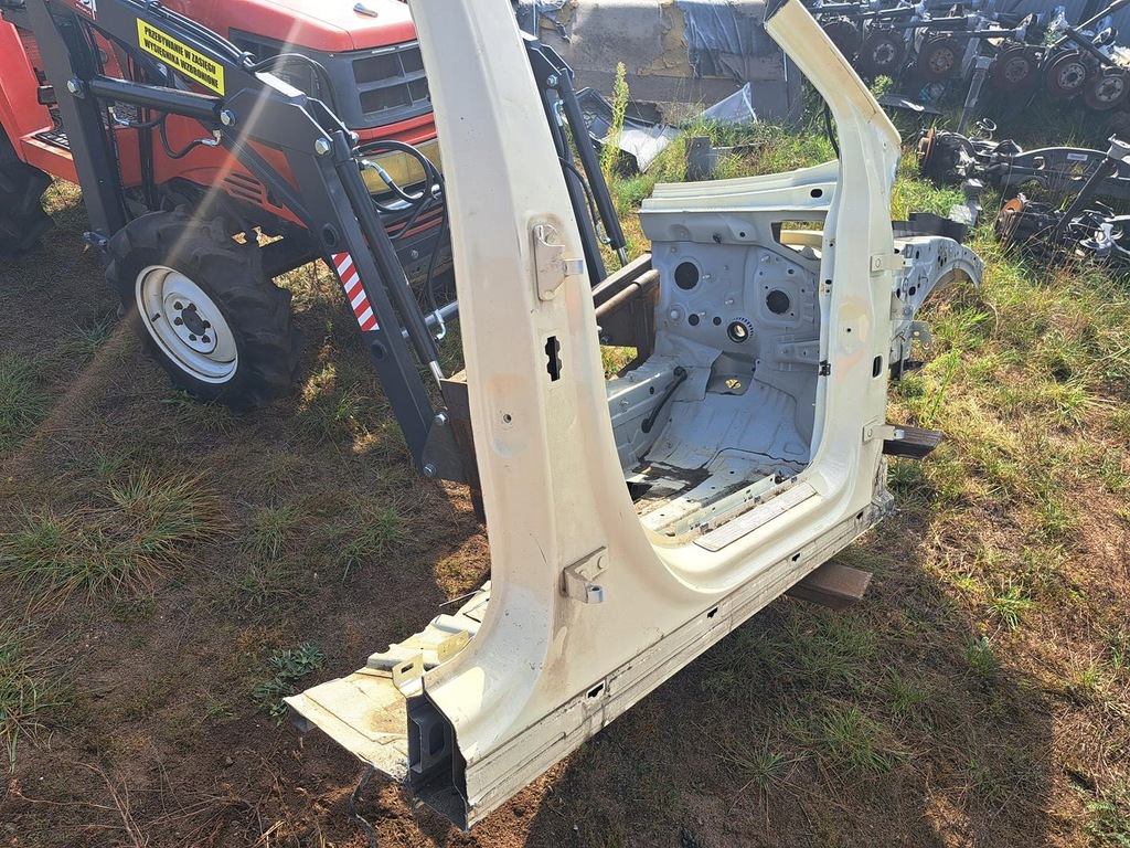 фото №5, Mercedes w247 b-klasa четверть правая перед передний