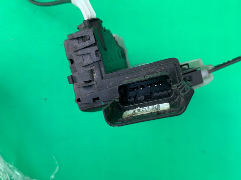 фото №11, Замок дверь правый передний peugeot 308 i t7 07- eu