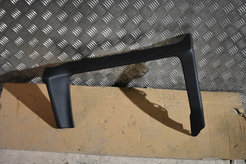 фото №1, Рамка захист консолі porsche macan 1