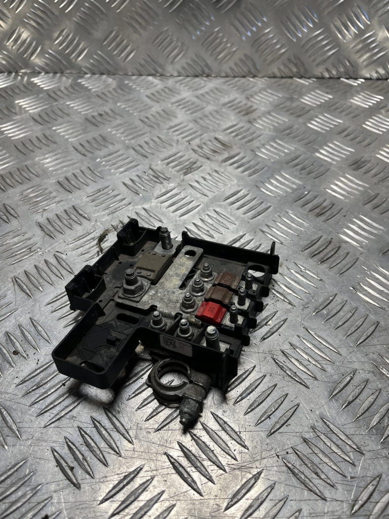 Купить Клемма плюсовая plus предохранитель jeep compass 2 2 16- 68328654ae