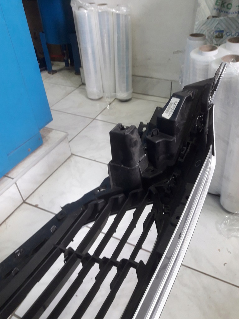 фото №7, Mazda 6 gj lift 2015-2018 решітка радіатора оригінал скляний значок носик хром