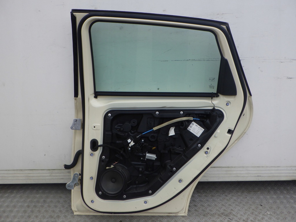 фото №5, Mercedes w246 двері праве задні задня правий