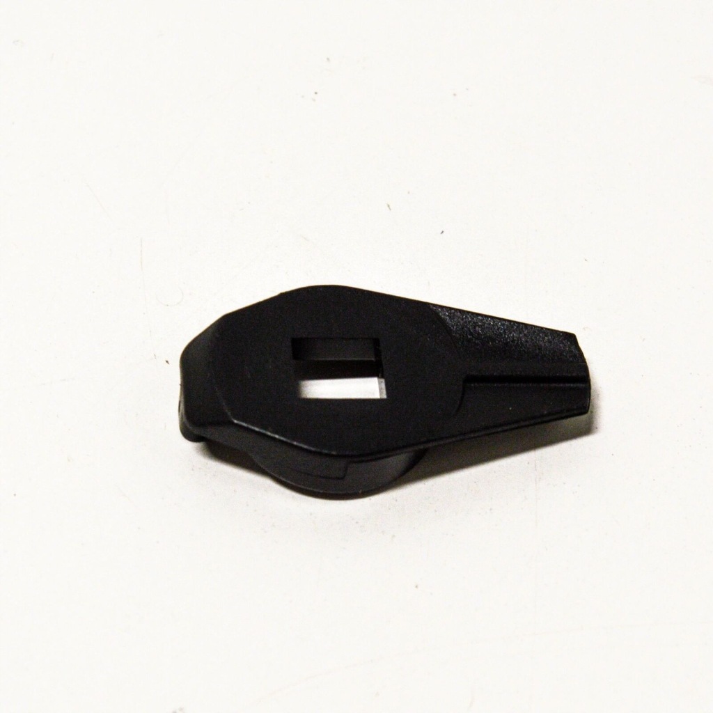 фото №2, Audi a4 b6 предупреждение triangle case lock 4b98678994pk