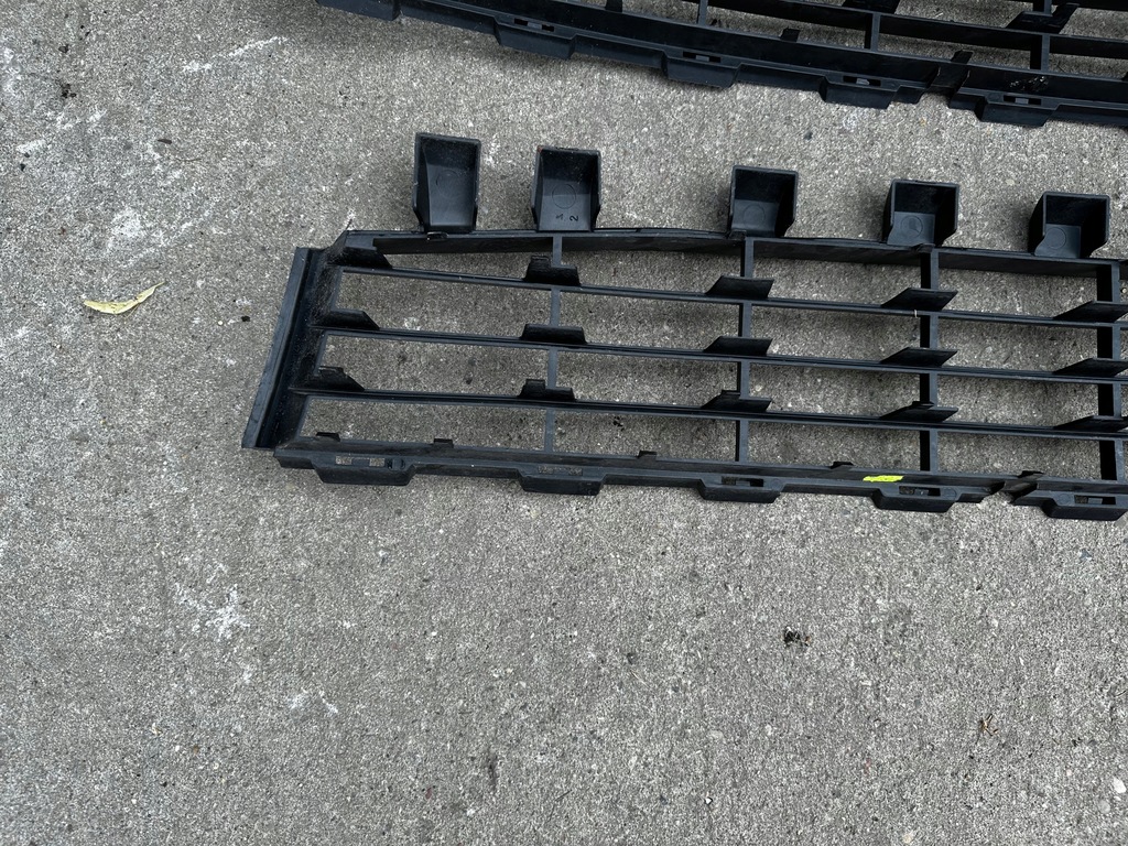 фото №13, Решітка бампера перед renault megane ii lift