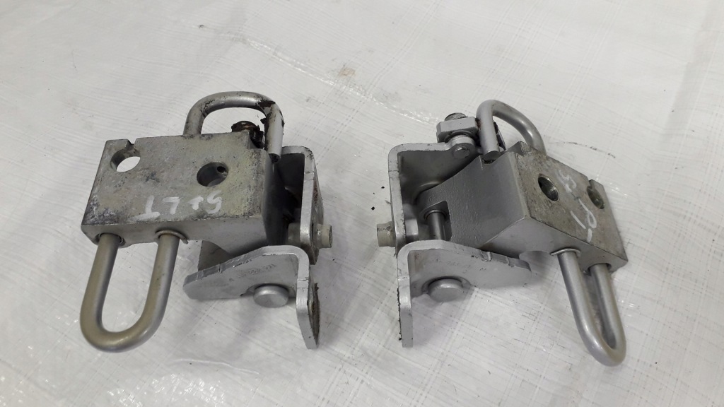 фото №4, Петля двері задня vw golf v 5 plus la7w