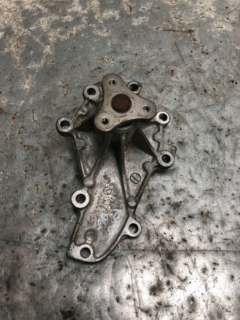 фото №1, Насос wody mazda rx8 rx-8 1.3b