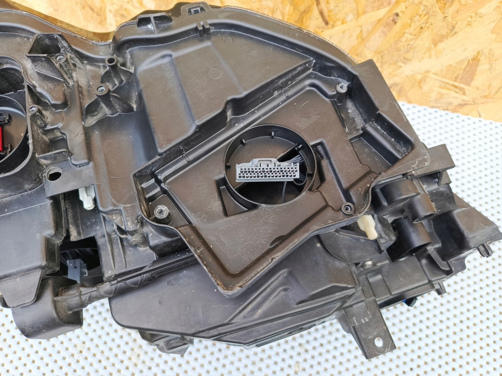 фото №9, Лампа перед левая volvo v90 s90 full led rht lh 31386164