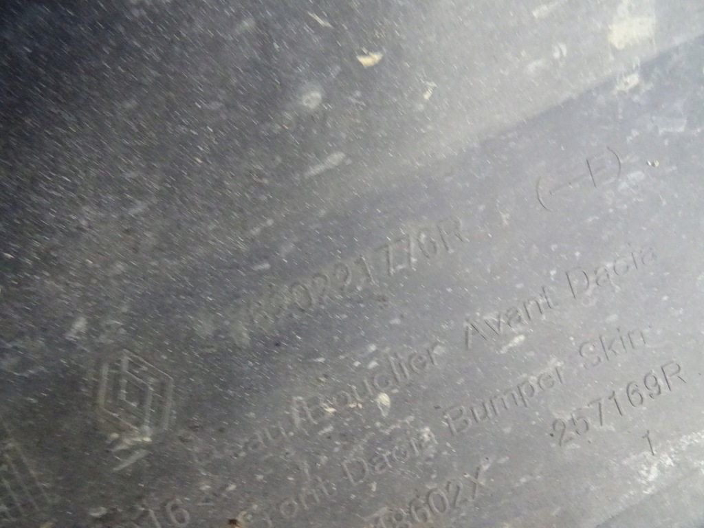 фото №13, Бампер перед передний dacia duster ii 2017- 620221776r