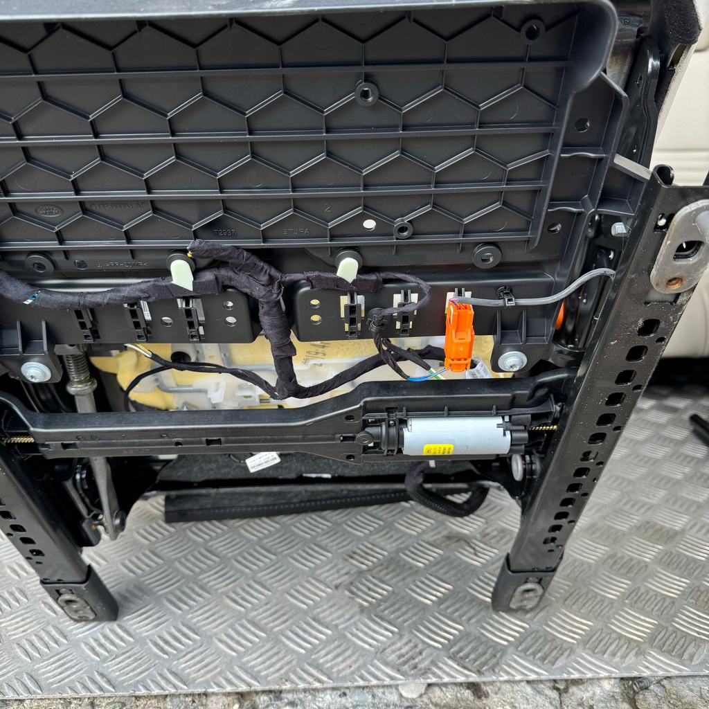 фото №5, Сидіння заднє сидіння шкіра комплект land rover discovery sport lift 2022 rok