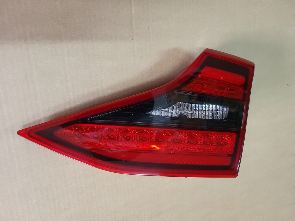 фото №1, Hyundai ioniq 16-20r лампа задняя задняя w крышка правая