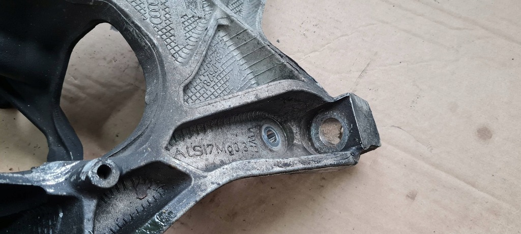 фото №7, A4 b9 8w кронштейн кронштейн підрамник ліва 8w0399295e a5 8w