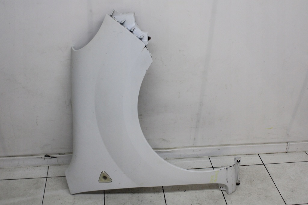 фото №1, Крила правий перед передній renault kangoo ii 2007r- o389 - код лакофарбового покриття