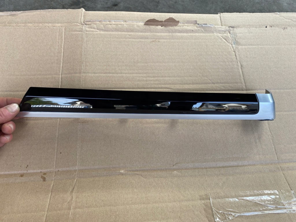 фото №1, Porsche cayenne 7p5 молдинг dekor левая 7p5867409f