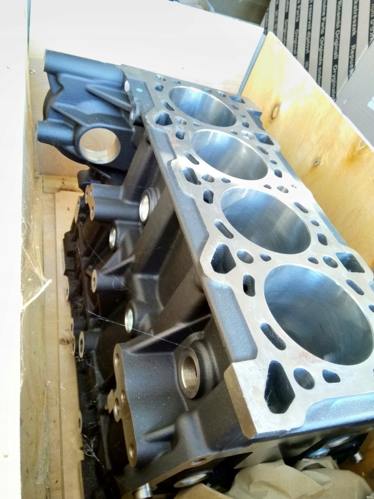 фото №1, Блок двигуна двигун mopar wrangler jk 2.8 crd