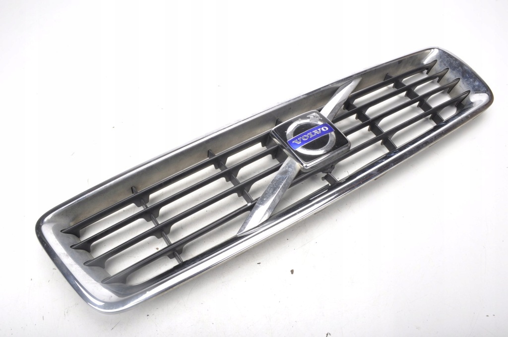 фото №1, Volvo c30 решётка радиатора решётка радиатора решётка радиатора 30657194
