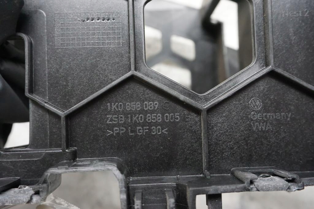 фото №7, Рамка kosnoli радіо vw golf v 1.4 16v 1k0858089