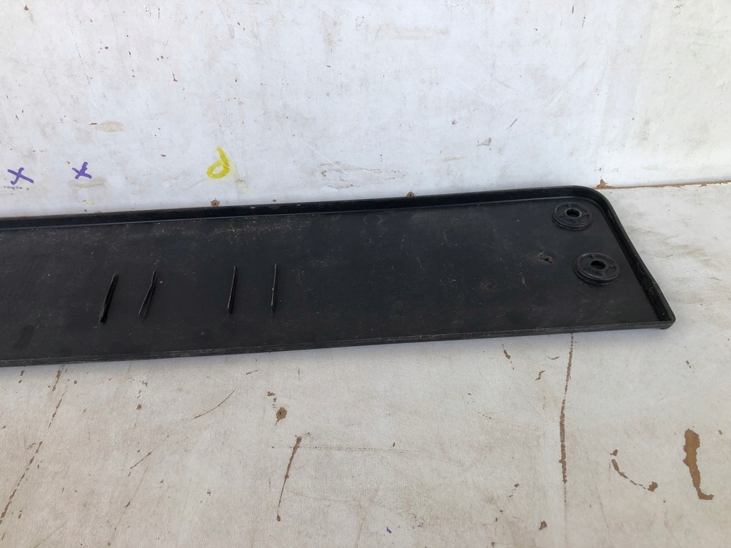 фото №8, Vw passat b8 alltrack рамка номерного знака