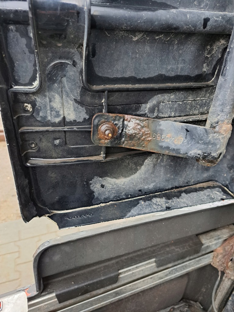 фото №6, Спойлеры ветровики кабины комплект volvo fh 12 13 xl