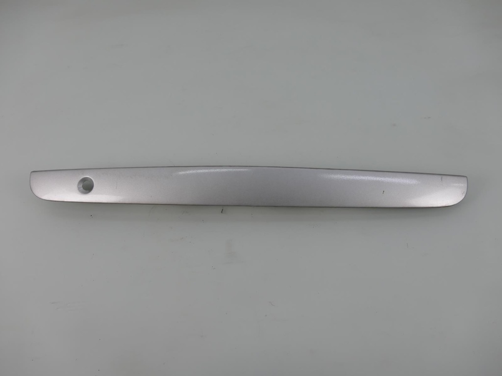 фото №2, Mazda premacy li накладка крышки багажника молдинг 22v