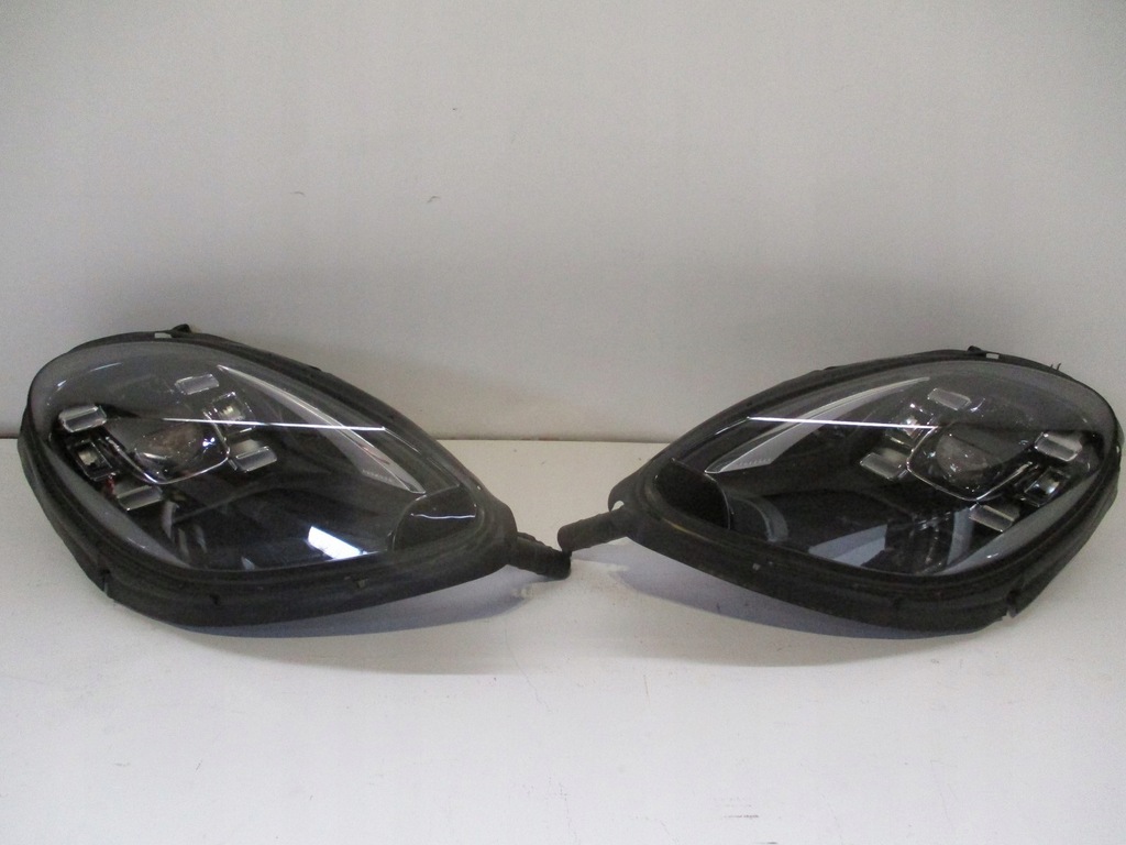 фото №1, Лампа led porsche macan lift matrix правая 95b941040f