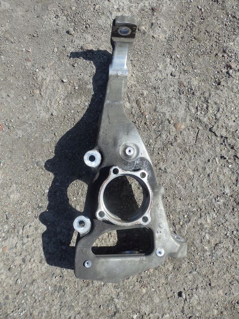 фото №1, Поворотный кулак правый перед mercedes w253 x253 glc amg