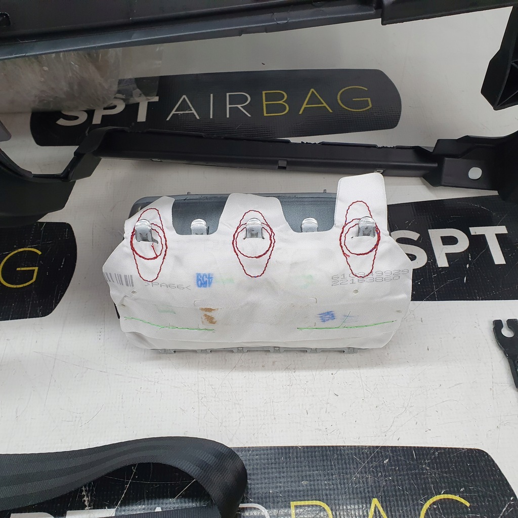 фото №6, Fiat 500 приборная панель консоль подушки безопасности ремни подушка безопасности