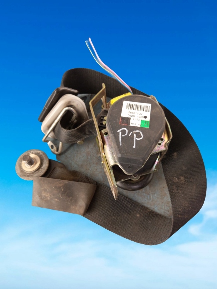 Купить Ремень bezp перед правая  mazda 323f 02r 2.0d