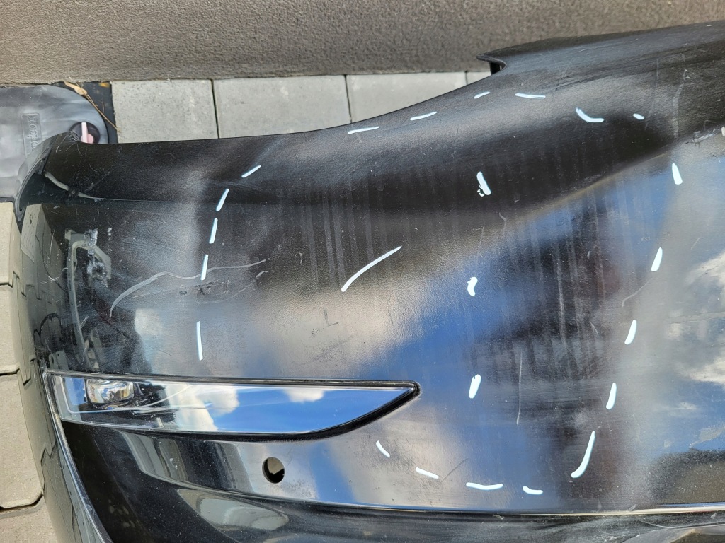 Бампер перед передній tesla 3 в Україні